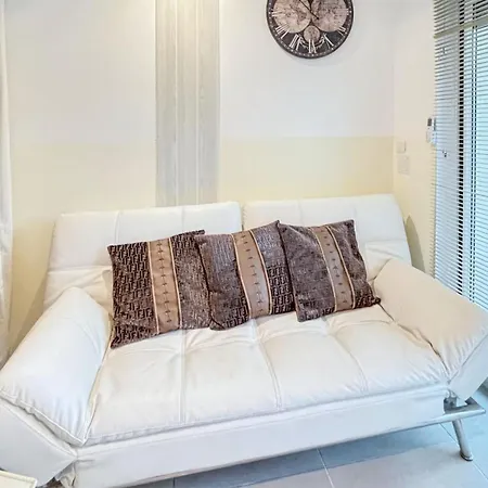 Lovely In Saint-raphael With Wifi Apartment *